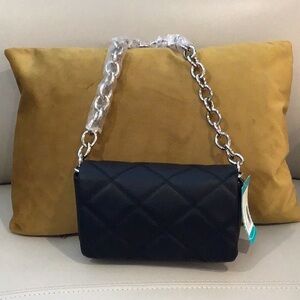 Campsite Quilted Shoulder Bag Black